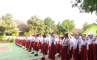 SMP Negeri 1 Banyakan Sambut Awal Tahun Pelajaran Baru dengan Semangat dan Kegiatan MPLS untuk Siswa Baru